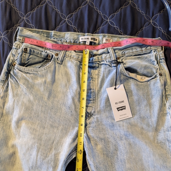 (Levi's) RE/DONE VINTAGE CROP RELAXED SUMMER BLUE JEANS WITH HIGH WAIST - Picture 8 of 16